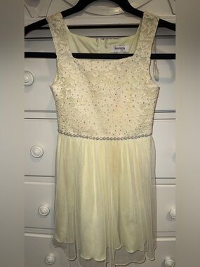 Speechless Kids Pale Cream Lace Party Dress with Rhinestone Waist Sz 7 NWOT